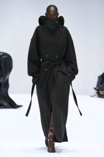 00010-acne-studios-fall-2024-ready-to-wear-credit-gorunway.jpg