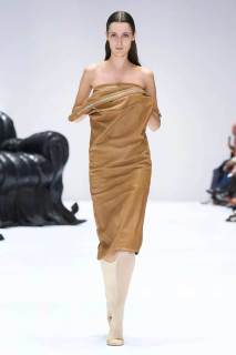 1_00009-acne-studios-fall-2024-ready-to-wear-credit-gorunway.jpg