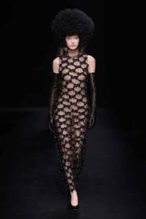 00026-valentino-spring-2023-couture-credit-gorunway