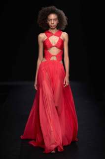00059-valentino-spring-2023-couture-credit-gorunway