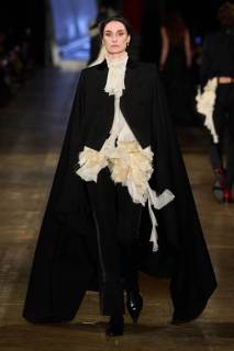 00035-alexander-mcqueen-fall-2025-ready-to-wear-credit-gorunway.jpg