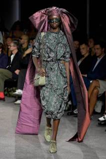 00005-andreas-kronthaler-for-vivienne-westwood-spring-2024-ready-to-wear-credit-gorunway