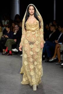 00030-andreas-kronthaler-for-vivienne-westwood-spring-2024-ready-to-wear-credit-gorunway