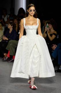 00038-andreas-kronthaler-for-vivienne-westwood-spring-2024-ready-to-wear-credit-gorunway