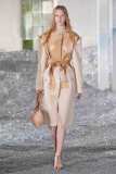 00013-Burberry-Spring-2022-RTW-London-credit-Burberry