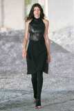 00022-Burberry-Spring-2022-RTW-London-credit-Burberry