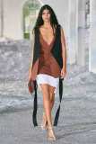 00043-Burberry-Spring-2022-RTW-London-credit-Burberry