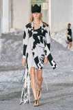 00044-Burberry-Spring-2022-RTW-London-credit-Burberry