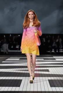 sys-master-content-h39-h43-10195250085918look-017-cruise-2023-24-chanel-show
