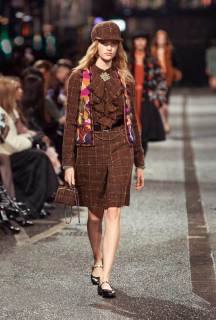 chanel_look-020_2023-24-metiers-dart-collection-LD