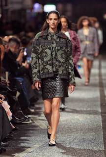 chanel_look-025_2023-24-metiers-dart-collection-LD