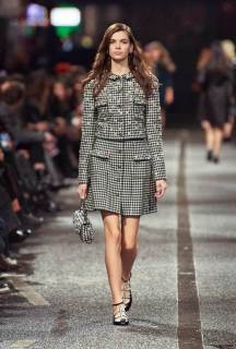 chanel_look-030_2023-24-metiers-dart-collection-LD