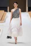 00042-Chanel-Couture-Spring-22-credit-gorunway