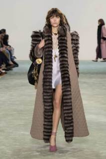 00008-chloe-fall-2025-ready-to-wear-credit-brand.jpg