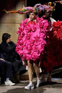 00007-comme-des-garcons-fall-2023-ready-to-wear-credit-gorunway