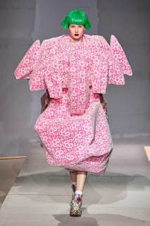 00011-comme-des-garcons-spring-2024-ready-to-wear-credit-gorunway