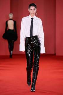 00008-david-koma-fall-2023-ready-to-wear-credit-gorunway