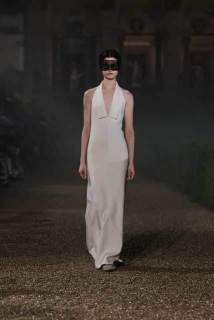 DIOR-CRUISE-26_ROME-©-DIOR_LOOK-02_HC-dimensioni-grandi.png