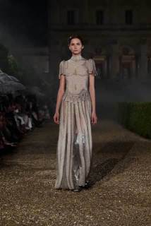 DIOR-CRUISE-26_ROME-©-DIOR_LOOK-80_HC-dimensioni-grandi.png