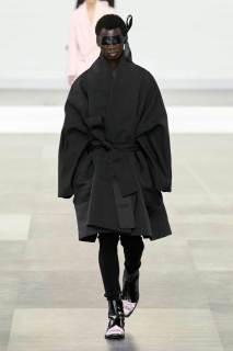 00003-dior-men-fall-2025-menswear-credit-gorunway.jpg