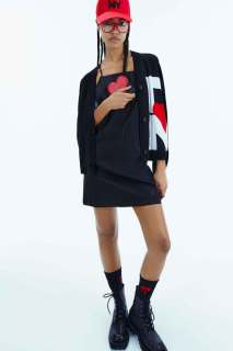 04.-DKNY-_-HEART-OF-NY-CAPSULE