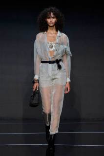 00011-emporio-armani-spring-2024-ready-to-wear-credit-gorunway