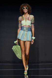 00029-emporio-armani-spring-2024-ready-to-wear-credit-gorunway