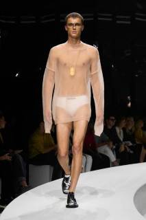 00014-ferrari-spring-2024-ready-to-wear-credit-gorunway