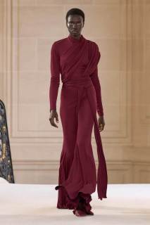 00051-giambattista-valli-2025-ready-to-wear-credit-gorunway.jpg