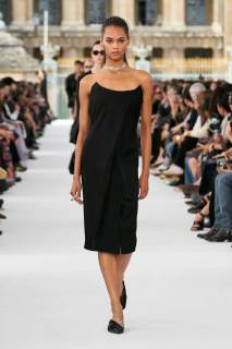 00026-givenchy-spring-2024-ready-to-wear-credit-gorunway