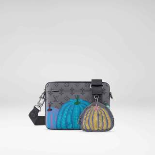 Gaston-Wearable-Wallet-in-Monogram-Eclipse-Reverse-canvas-with-Pumpkins-print-Louis-Vuitton-x-Yayoi-Kusama-30