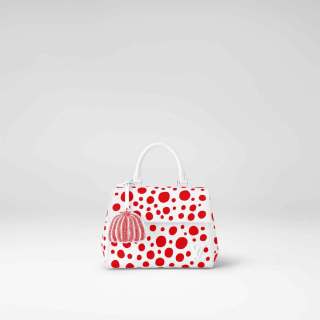 Louis-Vuitton-x-Yayoi-Kusama-Cluny-Mini-in-white-Epi-leather-with-Infinity-Dots-print