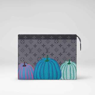 Pochette-Voyage-in-Monogram-Eclipse-Reverse-canvas-with-Pumpkins-print-Louis-Vuitton-x-Yayoi-Kusama