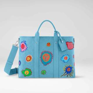 Weekend-Tote-in-Taurillon-Monogram-with-Faces-print-and-embossing-Louis-Vuitton-x-Yayoi-Kusama