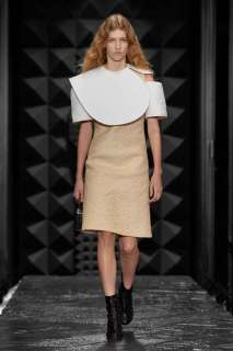 00010-louis-vuitton-fall-2023-ready-to-wear-credit-gorunway