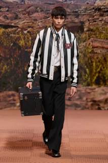 00053-louis-vuitton-fall-2024-menswear-credit-gorunway