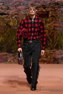 00056-louis-vuitton-fall-2024-menswear-credit-gorunway