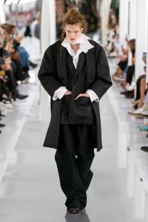 00001-maison-margiela-spring-2024-ready-to-wear-credit-gorunway