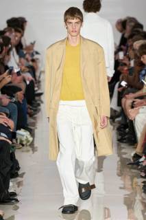 00026-neil-barrett-spring-2025-menswear-credit-gorunway.jpg