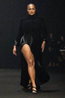 00013-mugler-fall-2024-ready-to-wear-credit-gorunway.jpg