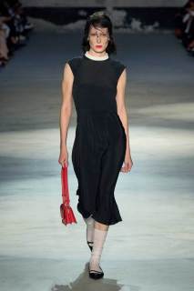 00037-no21-spring-2024-ready-to-wear-credit-gorunway