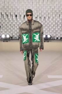 00032-off-white-fall-2025-ready-to-wear-credit-gorunway.jpg
