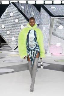 00027-off-white-fall-2024-ready-to-wear-credit-gorunway.jpg
