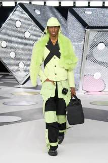 00041-off-white-fall-2024-ready-to-wear-credit-gorunway.jpg