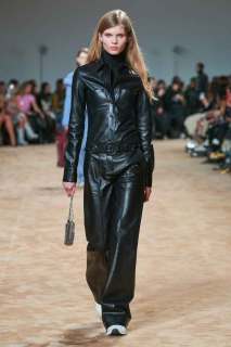 00007-paco-rabanne-fall-2023-ready-to-wear-credit-gorunway