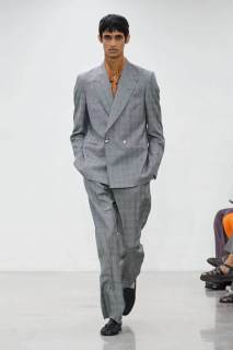 00013-paul-smith-spring-2026-menswear-credit-gorunway.jpg