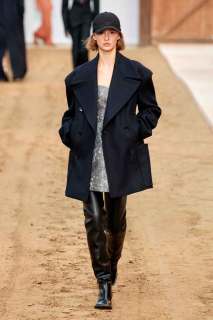 00047-stella-mccartney-fall-2023-ready-to-wear-credit-gorunway