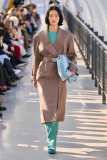 00005-stella-mccartney-fall-2022-ready-to-wear-paris-credit-gorunway