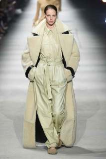 00021-tods-fall-2023-ready-to-wear-credit-gorunway