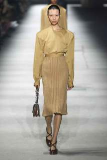 00023-tods-fall-2023-ready-to-wear-credit-gorunway